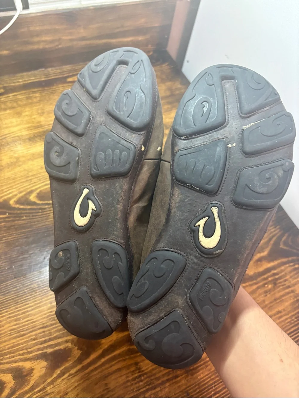 Olukai Moloa Brown Loafers Size 9